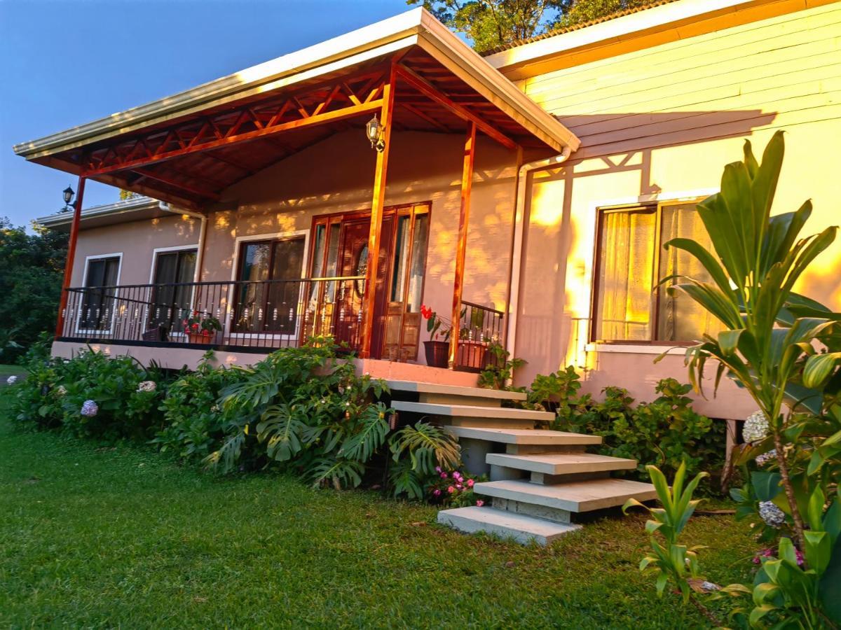 Monteverde House المظهر الخارجي الصورة