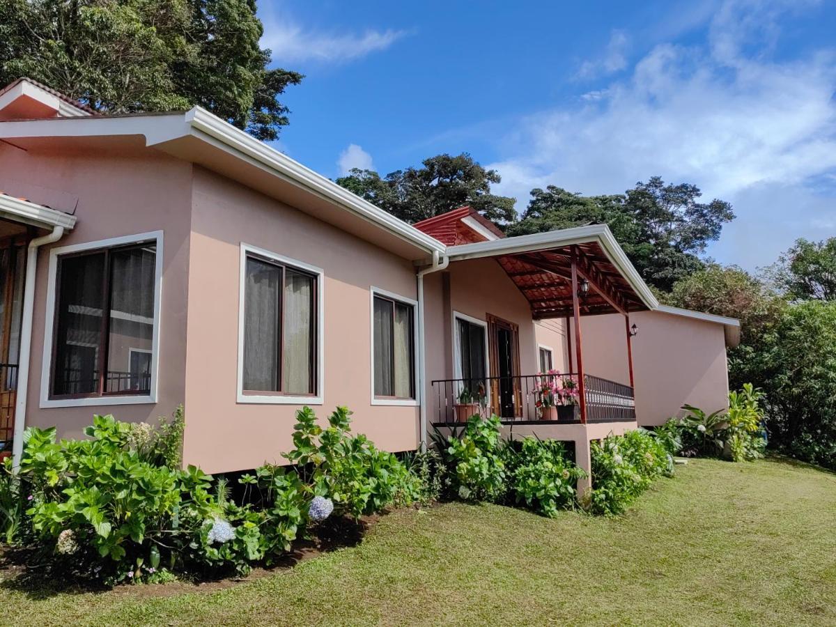 Monteverde House المظهر الخارجي الصورة